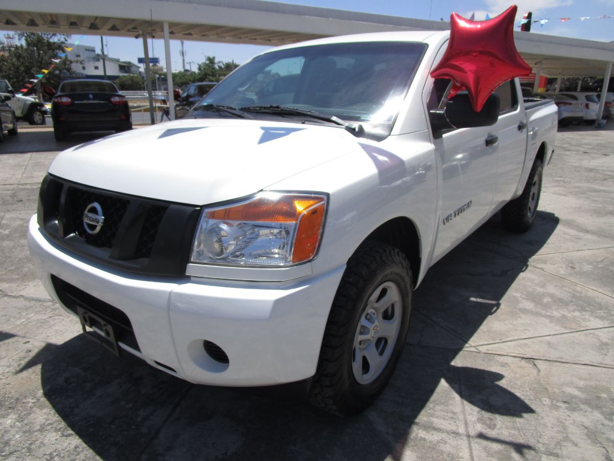Nissan Titan 2014