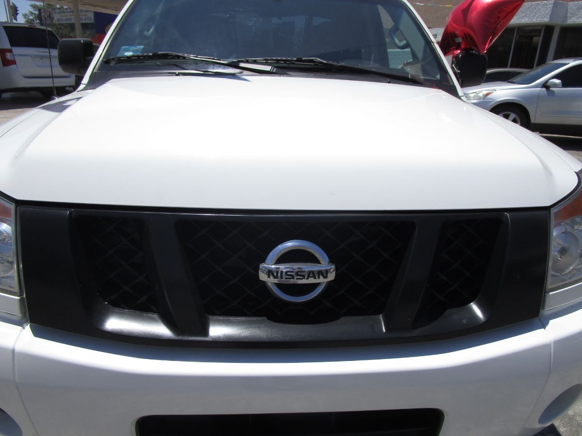 Nissan Titan 2014